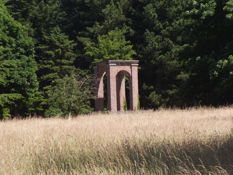 Lynford Stag 072 (800x600).jpg